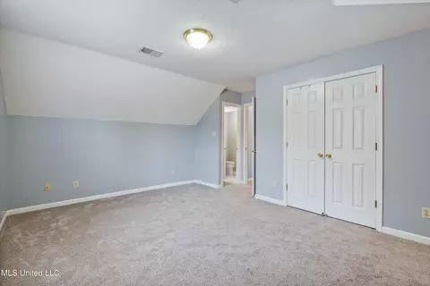 Bedroom - 2124 Heritage Cv, Hernando, MS 38632 photo 3 of 3
