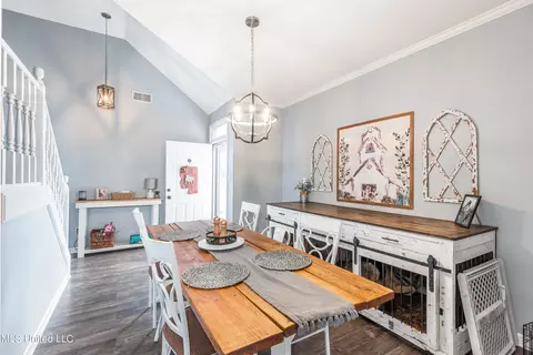 Dining - 2124 Heritage Cv, Hernando, MS 38632 photo 2 of 2