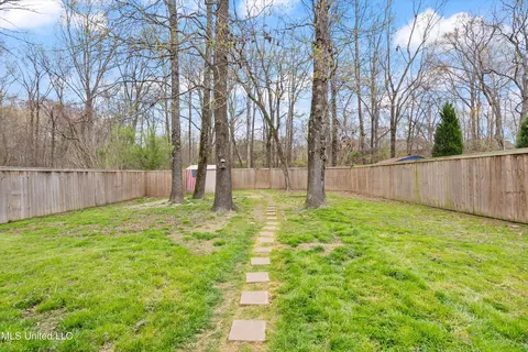 Exterior - 2124 Heritage Cv, Hernando, MS 38632 photo 9 of 9