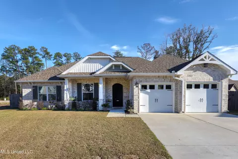 12023 Schooner, Biloxi, MS 39532