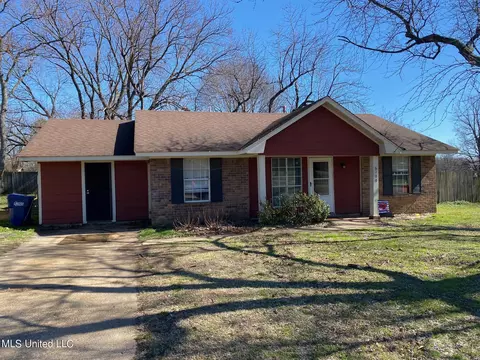 6100 Cornwall Rd, Horn Lake, MS 38637