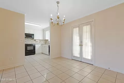 Kitchen - 2004 Cross Point Cv, Brandon, MS 39042 photo 1 of 3