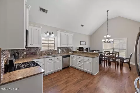 Kitchen - 136 Copper Ridge Ln, Florence, MS 39073 photo 1 of 4