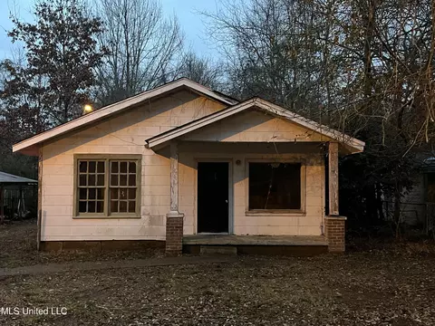 312 Cisne Ave, Canton, MS 39046