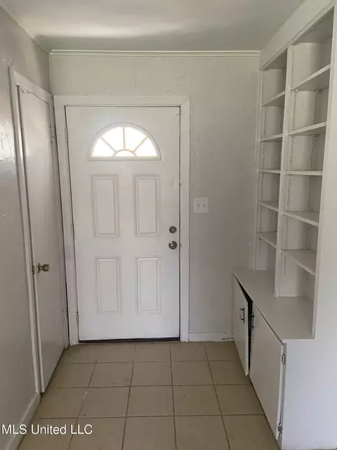 246 S Sunset Terrace Ter, Jackson, MS 39212 photo 9
