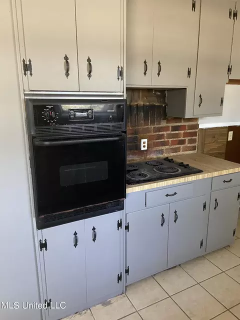 246 S Sunset Terrace Ter, Jackson, MS 39212 photo 8