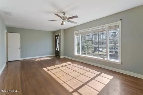 1012 Auburn Dr, Jackson, MS 39211 photo 9