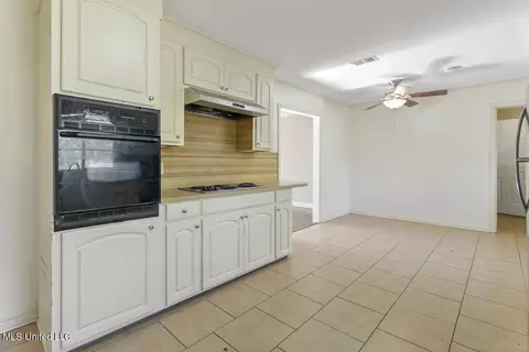 1012 Auburn Dr, Jackson, MS 39211 photo 13