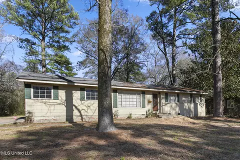 1012 Auburn Dr, Jackson, MS 39211 photo 3