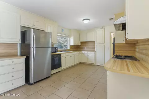 1012 Auburn Dr, Jackson, MS 39211 photo 10