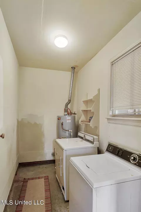 Other - 1910 E Northside Dr, Jackson, MS 39211 photo 2 of 12