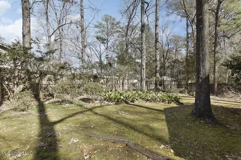 Exterior - 1910 E Northside Dr, Jackson, MS 39211 photo 2 of 9
