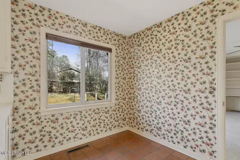Bath - 1910 E Northside Dr, Jackson, MS 39211 photo 1 of 5