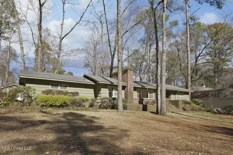 Exterior - 1910 E Northside Dr, Jackson, MS 39211 photo 9 of 9