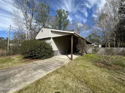10713 Limu Way, Diamondhead, MS 39525