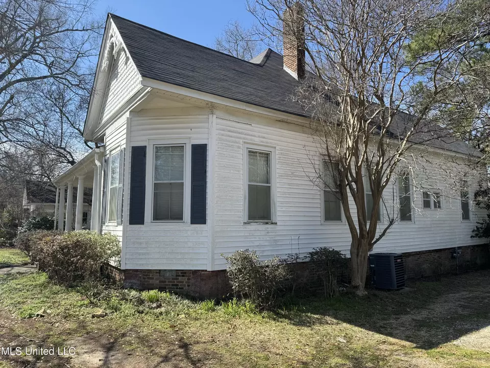 409 N Jackson St, Crystal Springs, MS 39059 17 Photos Movoto