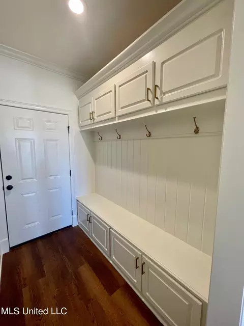 Entry Way - 383 W Park St, Canton, MS 39046 photo 1 of 1
