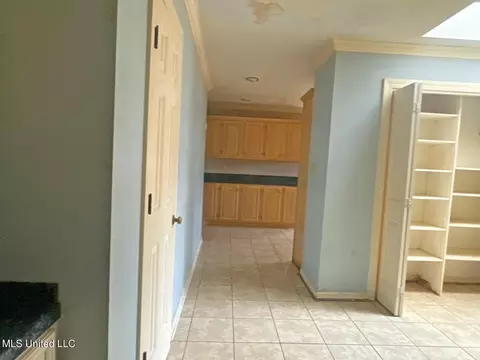 Entry Way - 5993 Baxter Dr, Jackson, MS 39211 photo 1 of 1