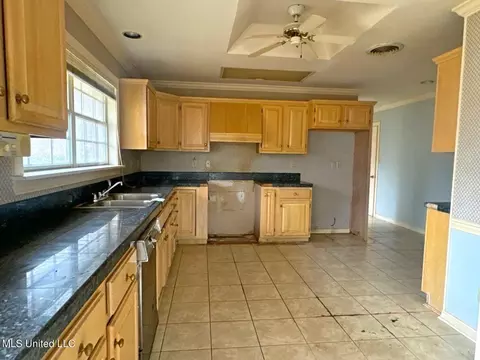 Kitchen - 5993 Baxter Dr, Jackson, MS 39211 photo 1 of 3