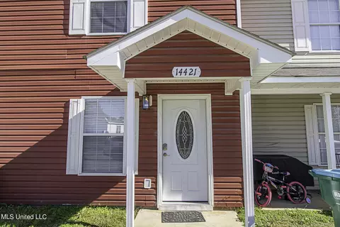 14421 Whitney Dr, Gulfport, MS 39503