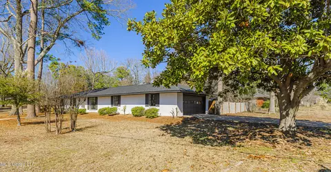 Exterior - 5920 Baxter Dr, Jackson, MS 39211 photo 2 of 5