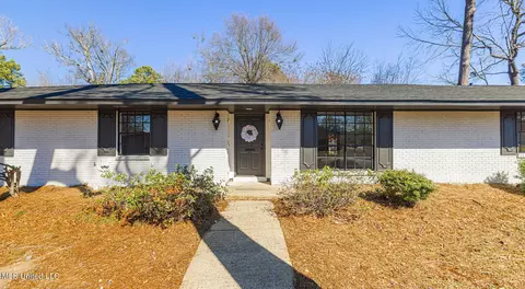 Exterior - 5920 Baxter Dr, Jackson, MS 39211 photo 3 of 5