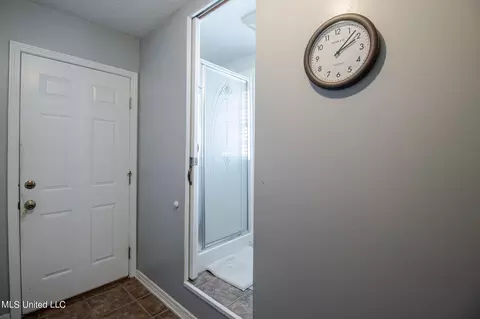Entry Way - 838 Eagle Eyrie Dr, Biloxi, MS 39532 photo 1 of 1