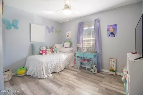 Bedroom - 838 Eagle Eyrie Dr, Biloxi, MS 39532 photo 4 of 5