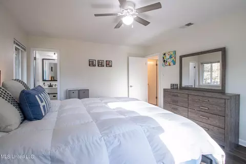 Bedroom - 7 Quail Creek Dr, Diamondhead, MS 39525 photo 2 of 4