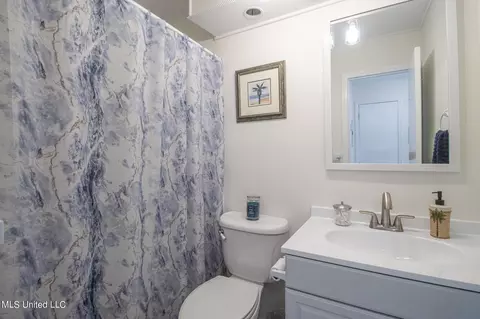 Bath - 7 Quail Creek Dr, Diamondhead, MS 39525 photo 2 of 2