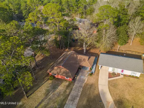 View/Area - 7 Quail Creek Dr, Diamondhead, MS 39525 photo 1 of 3
