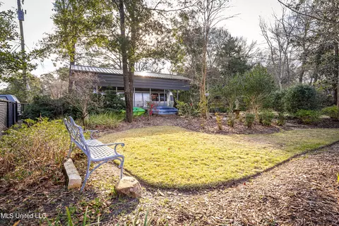 W Palm Lane, Ocean Springs, MS 39564