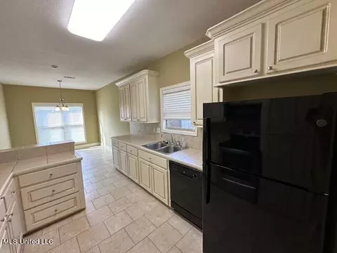Kitchen - 136 Grace Dr, Flowood, MS 39232 photo 3 of 5