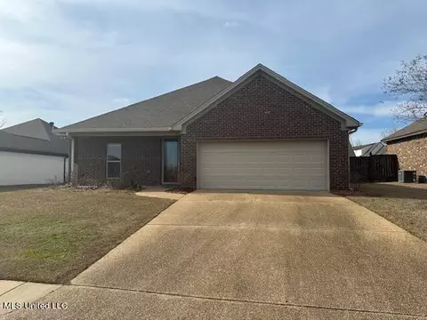 Exterior - 136 Grace Dr, Flowood, MS 39232 photo 2 of 6