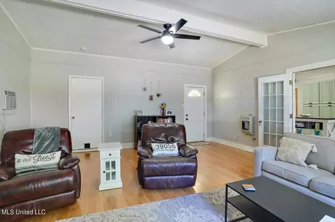 Living - 1304 Post Rd, Clinton, MS 39056 photo 3 of 5