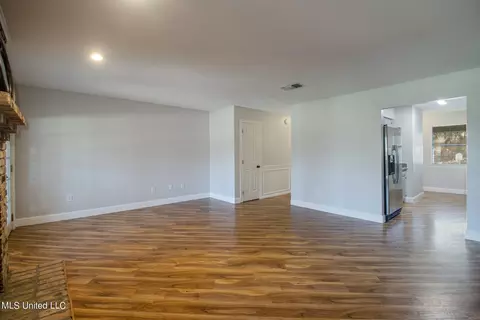 Other - 211 Highpoint Dr, Diamondhead, MS 39525 photo 2 of 6