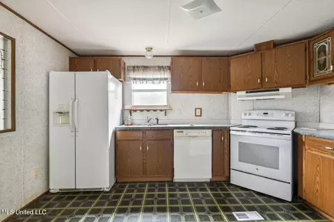 Kitchen - 23066 Hegan Dr, Saucier, MS 39574 photo 1 of 2