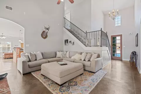 Entry Way - 1835 Gracie Rd, Hernando, MS 38632 photo 2 of 2