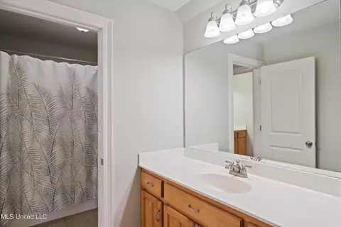 Bath - 1835 Gracie Rd, Hernando, MS 38632 photo 3 of 3