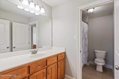 Bath - 1835 Gracie Rd, Hernando, MS 38632 photo 2 of 3