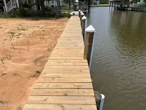 Hackberry Drive, Pass Christian, MS 39571 photo 5
