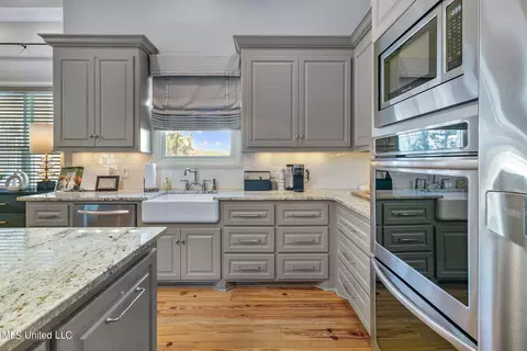 Kitchen - 123 Vinca Dr, Madison, MS 39110 photo 5 of 6