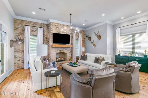 Living - 123 Vinca Dr, Madison, MS 39110 photo 6 of 6