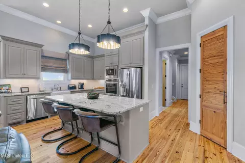 Kitchen - 123 Vinca Dr, Madison, MS 39110 photo 2 of 6
