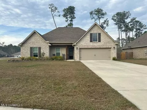 11668 Brookstone Dr, Ocean Springs, MS 39564