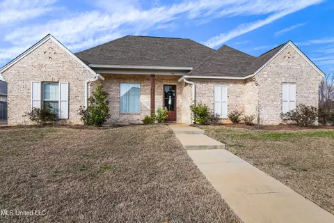 445 Araglen Dr, Canton, MS 39046