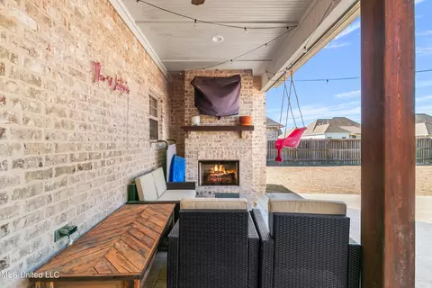 Exterior - 445 Araglen Dr, Canton, MS 39046 photo 6 of 15