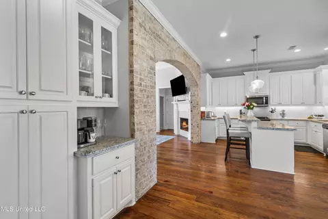 Kitchen - 445 Araglen Dr, Canton, MS 39046 photo 4 of 9