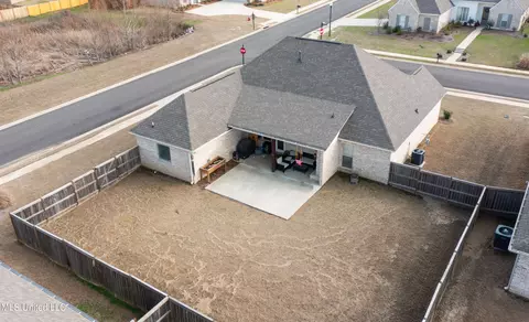 Exterior - 445 Araglen Dr, Canton, MS 39046 photo 14 of 15