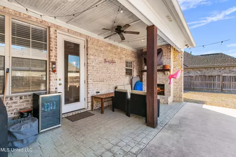 Exterior - 445 Araglen Dr, Canton, MS 39046 photo 5 of 15